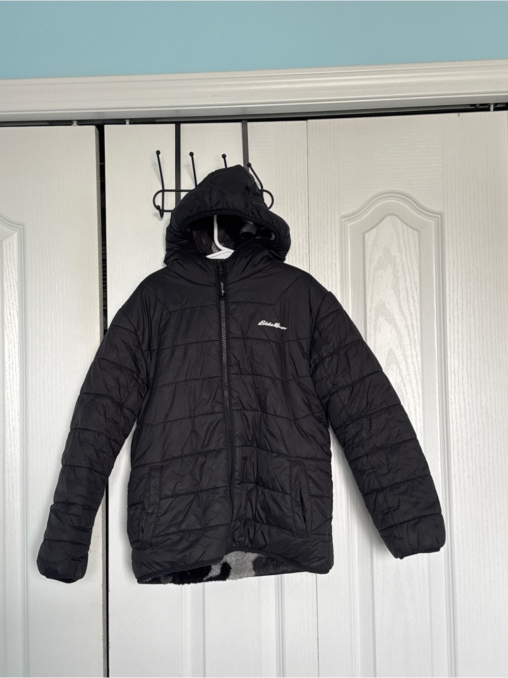 Eddie Bauer Kids Reversible Black Puffer Jacket Size M 7/8 Cozy Fleece